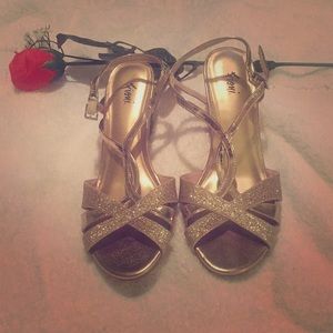 Girls Fiona gold wedge shoes